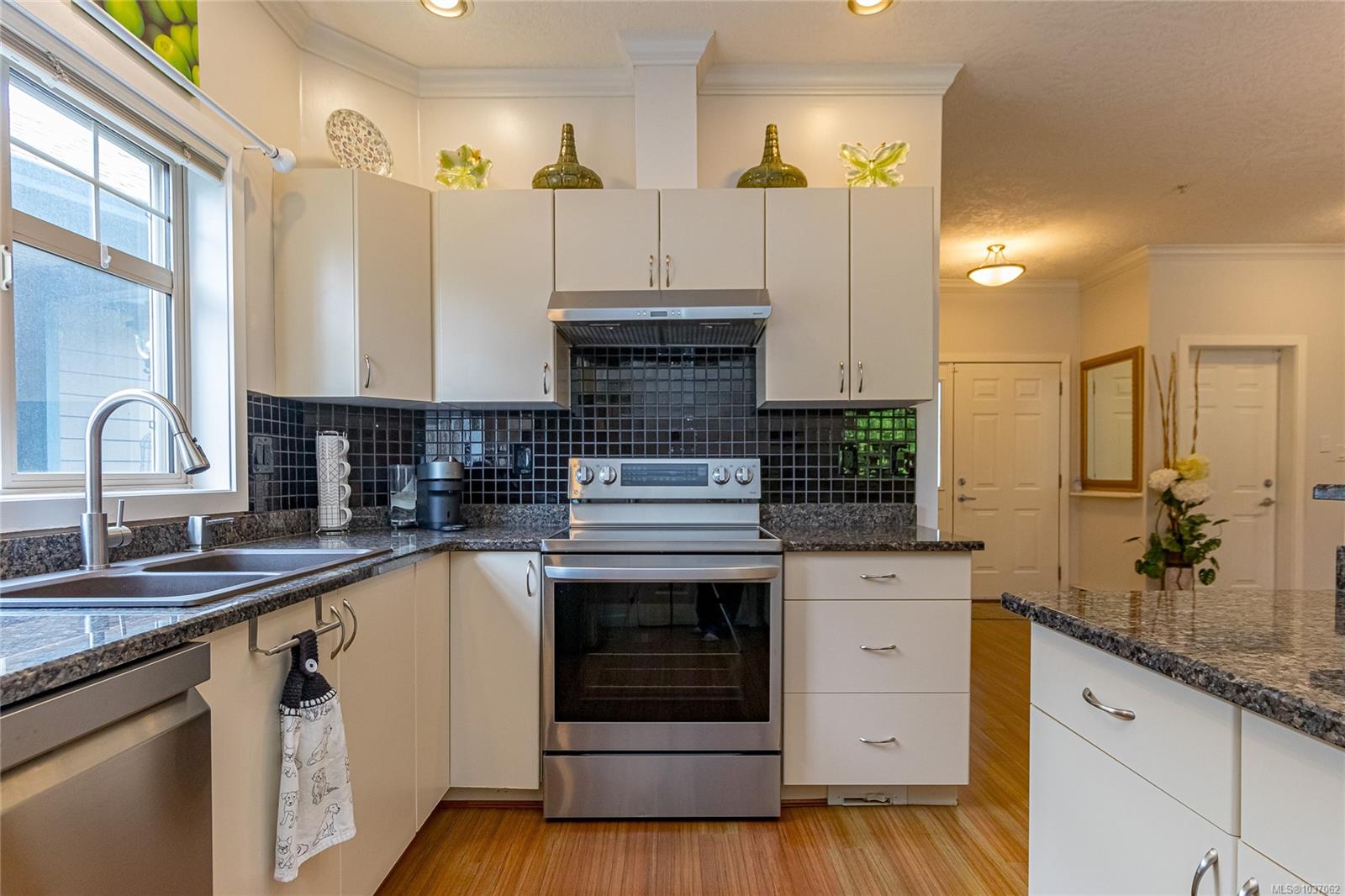 2120 Harrow Gate # 110