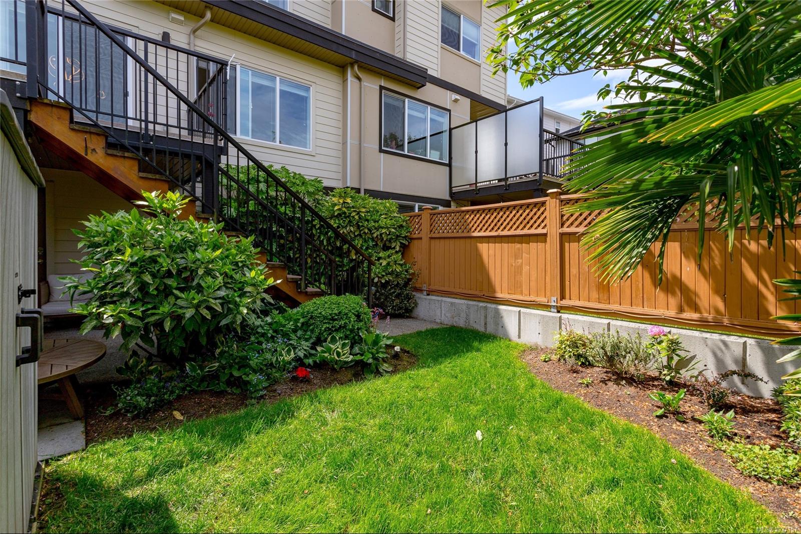 1026 Boeing Close