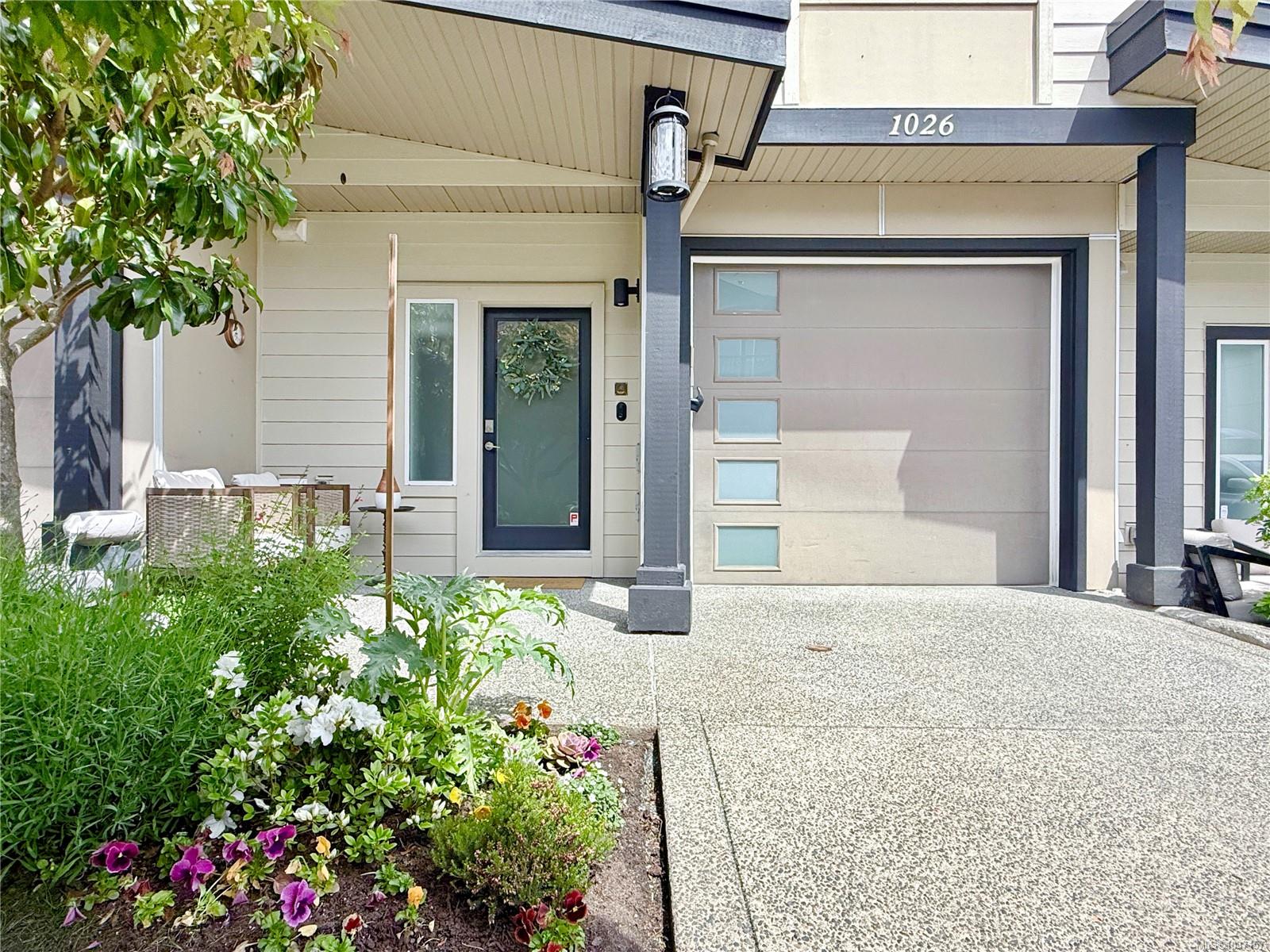 1026 Boeing Close