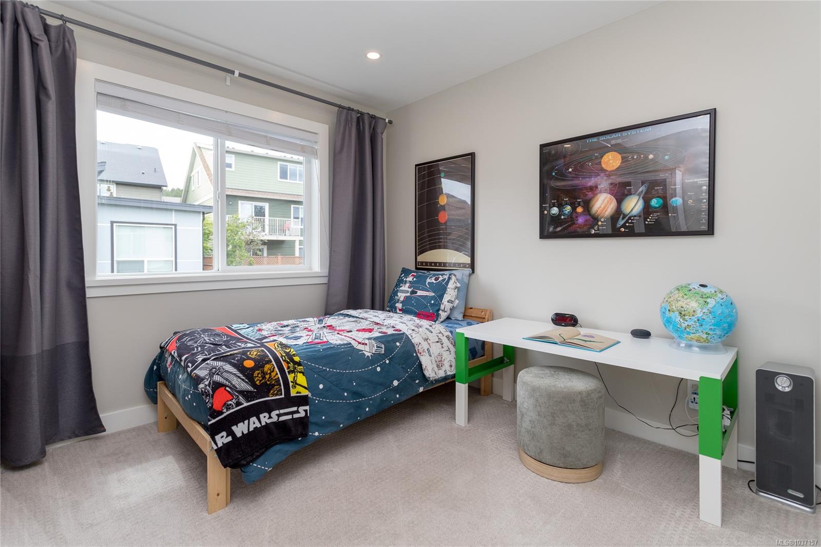 1026 Boeing Close