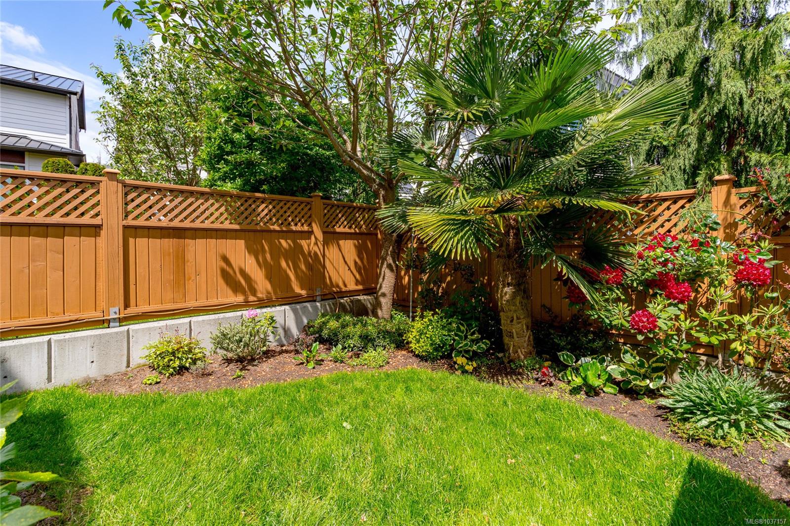 1026 Boeing Close