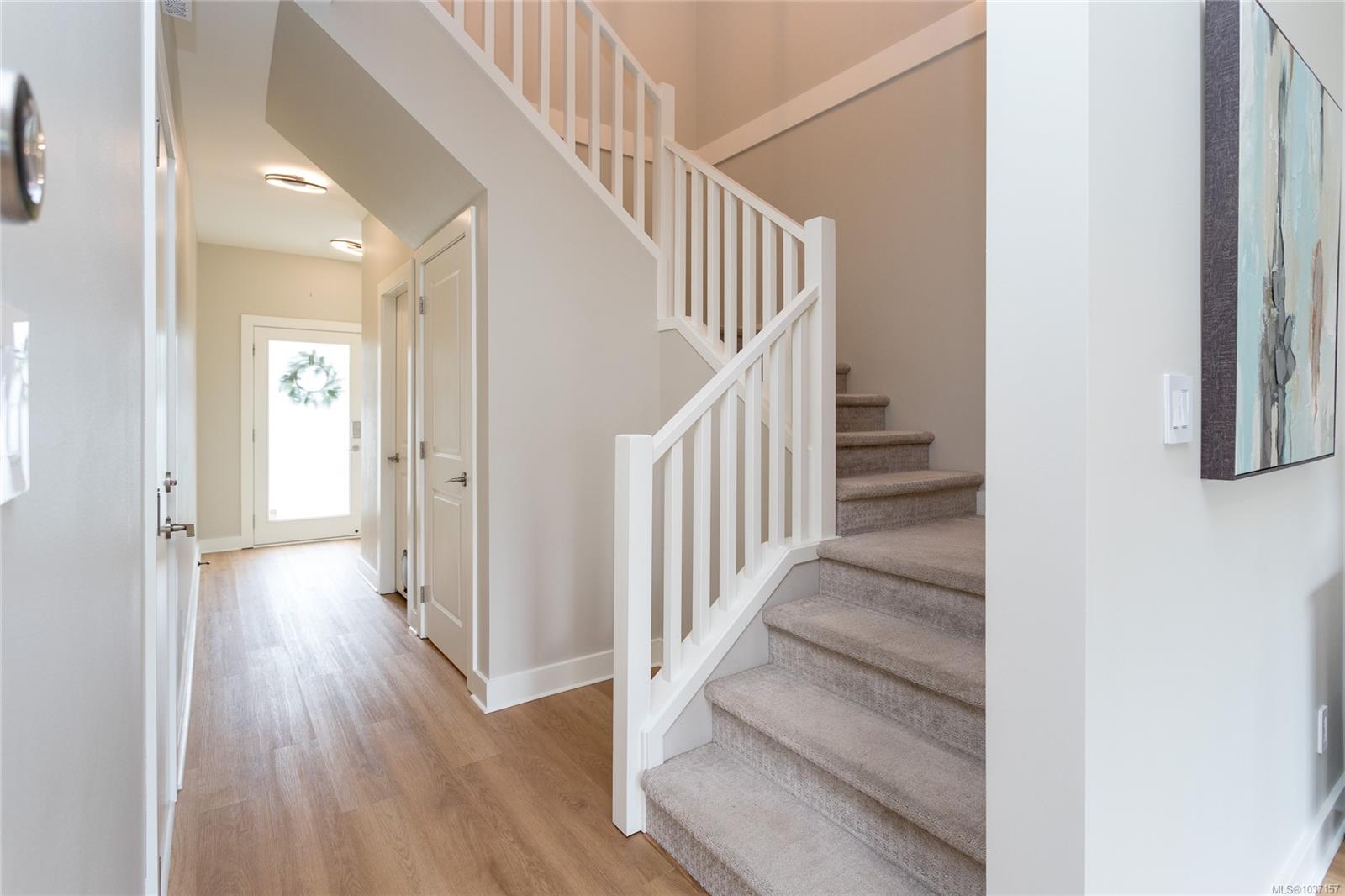 1026 Boeing Close