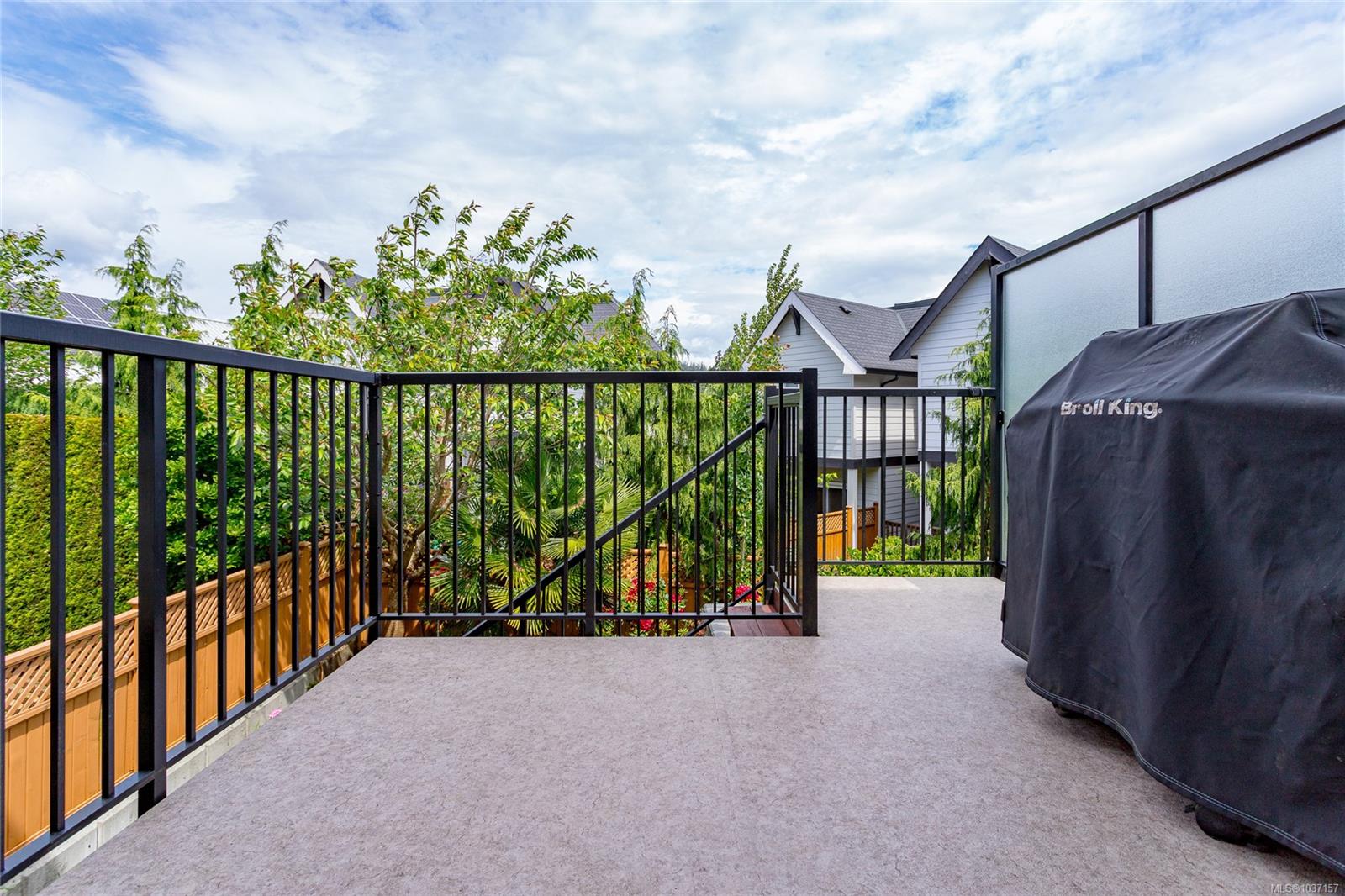 1026 Boeing Close