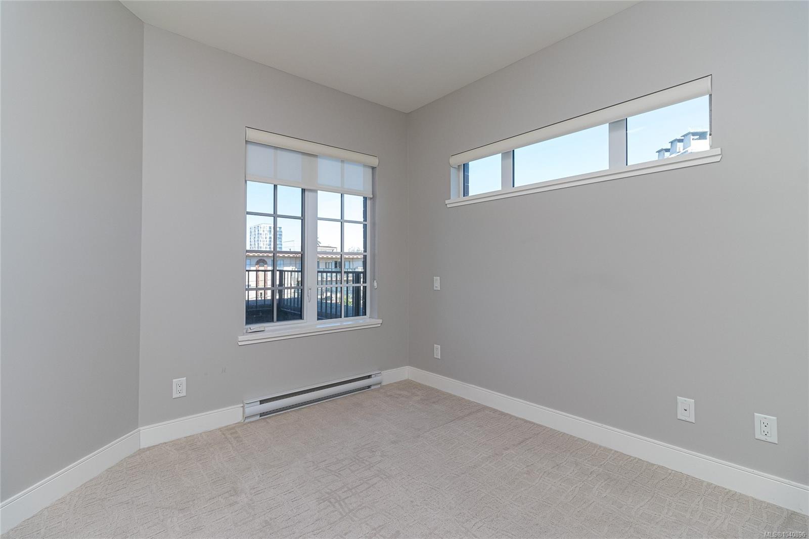 1011 Burdett Ave #308
