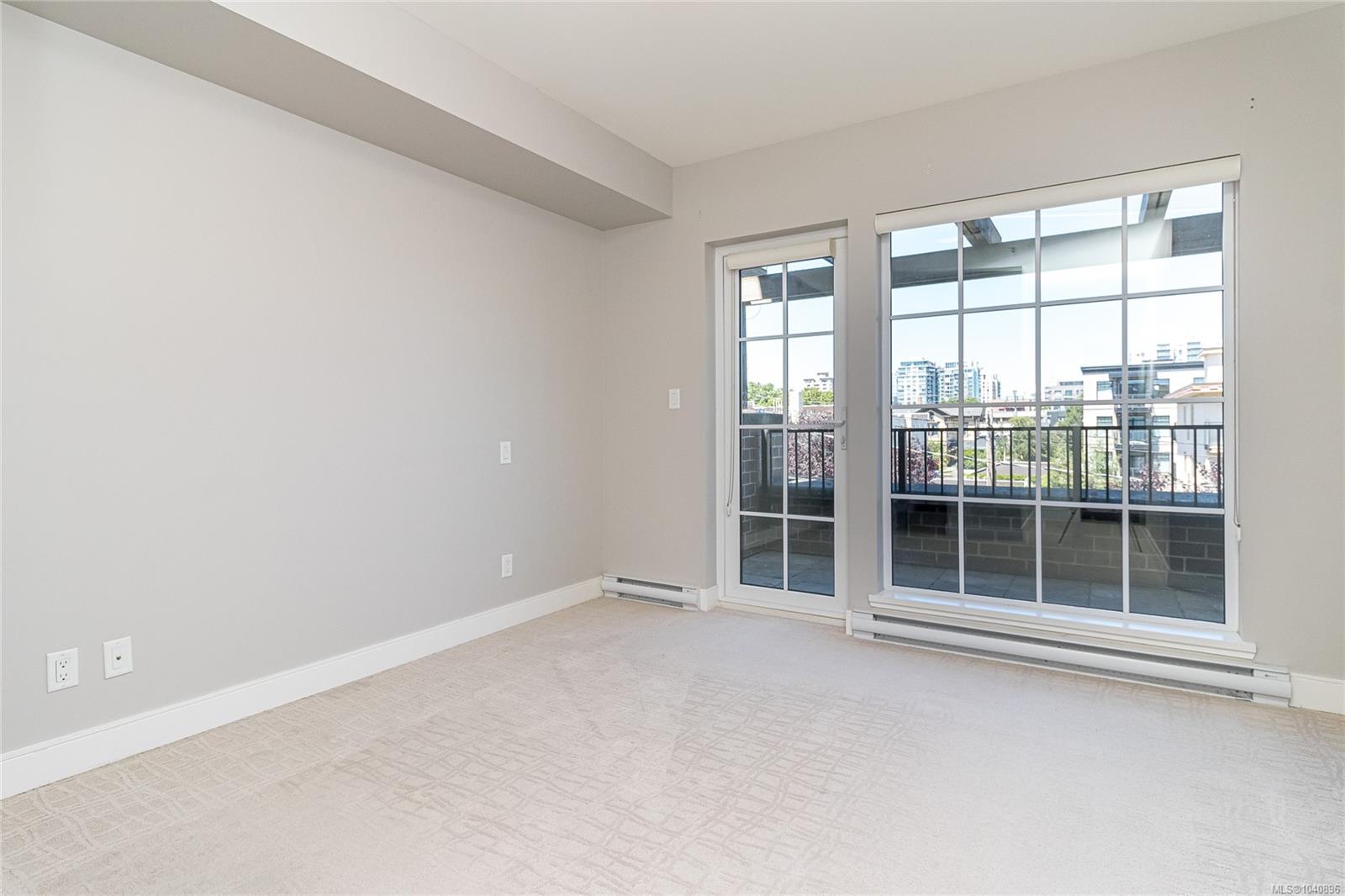 1011 Burdett Ave #308
