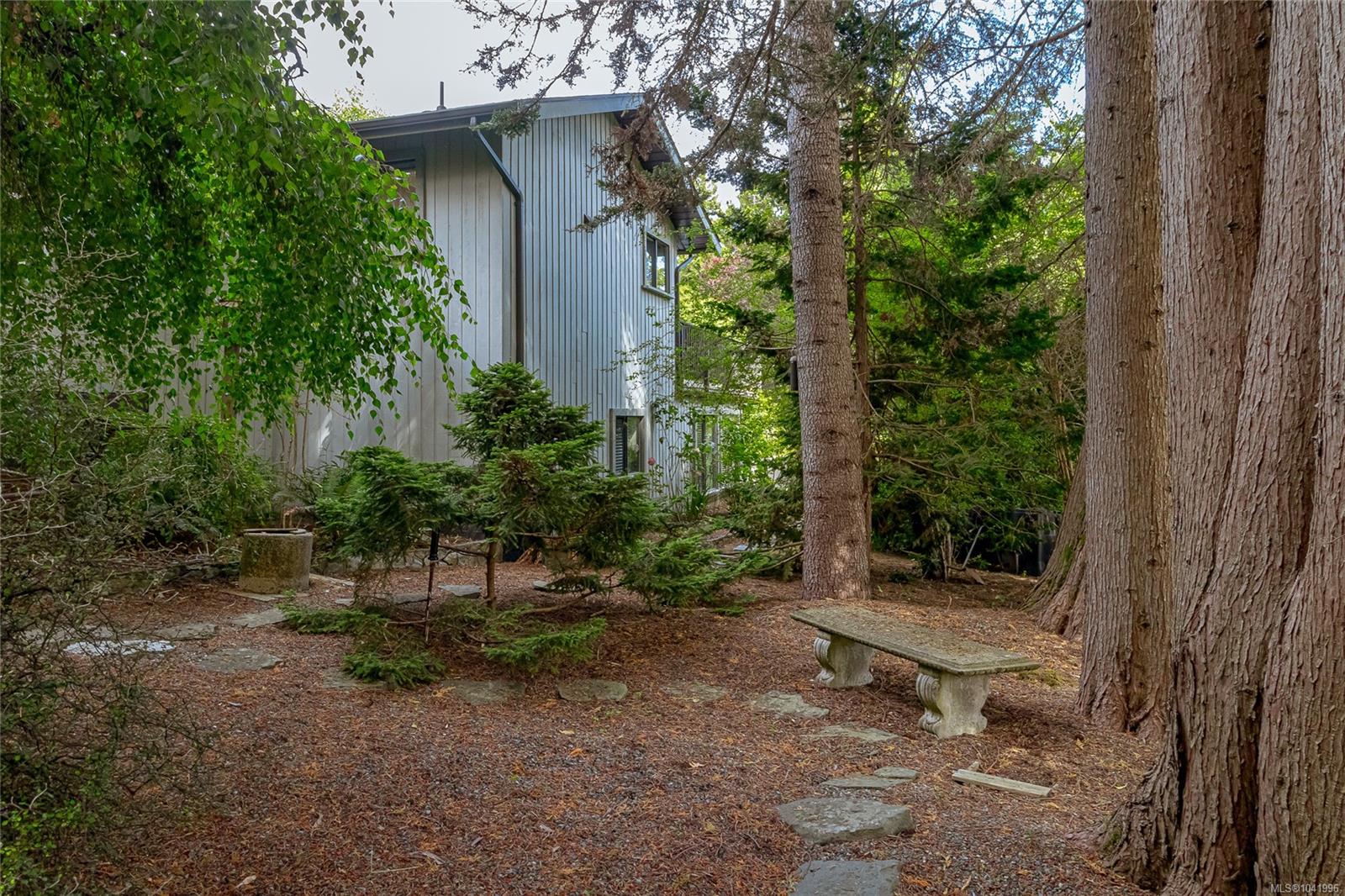 1835 Barrett Dr