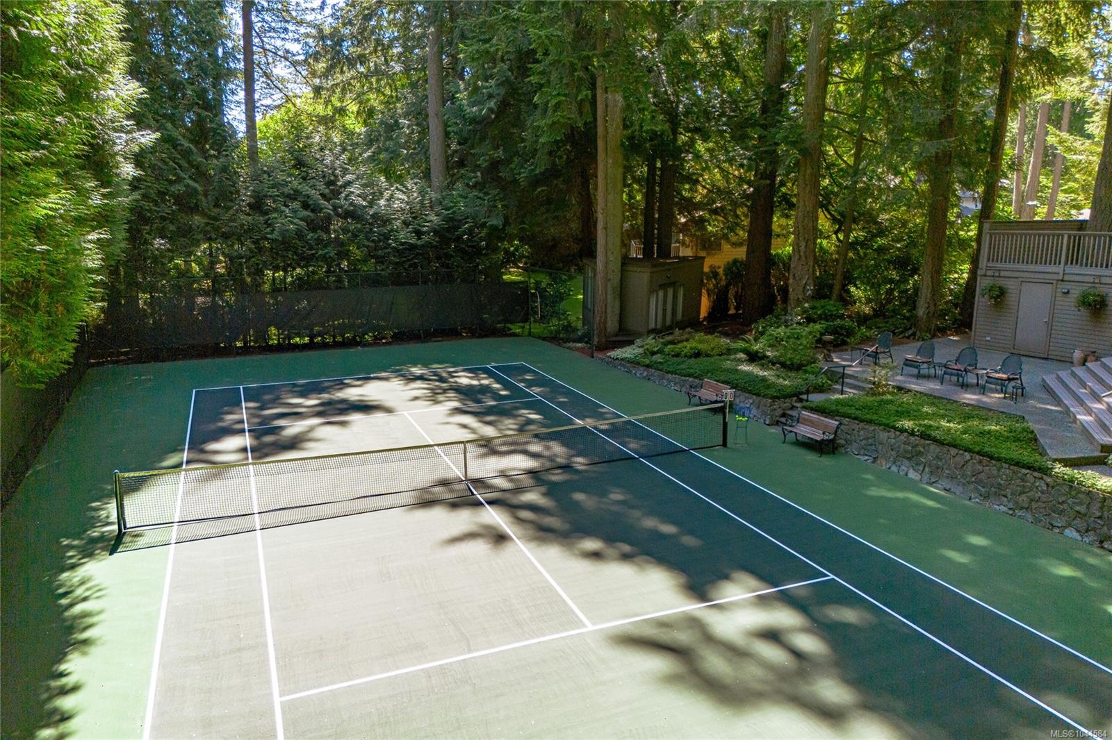 1015 Kentwood Pl