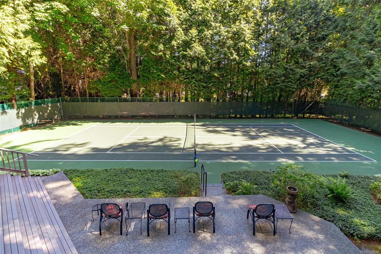 1015 Kentwood Pl
