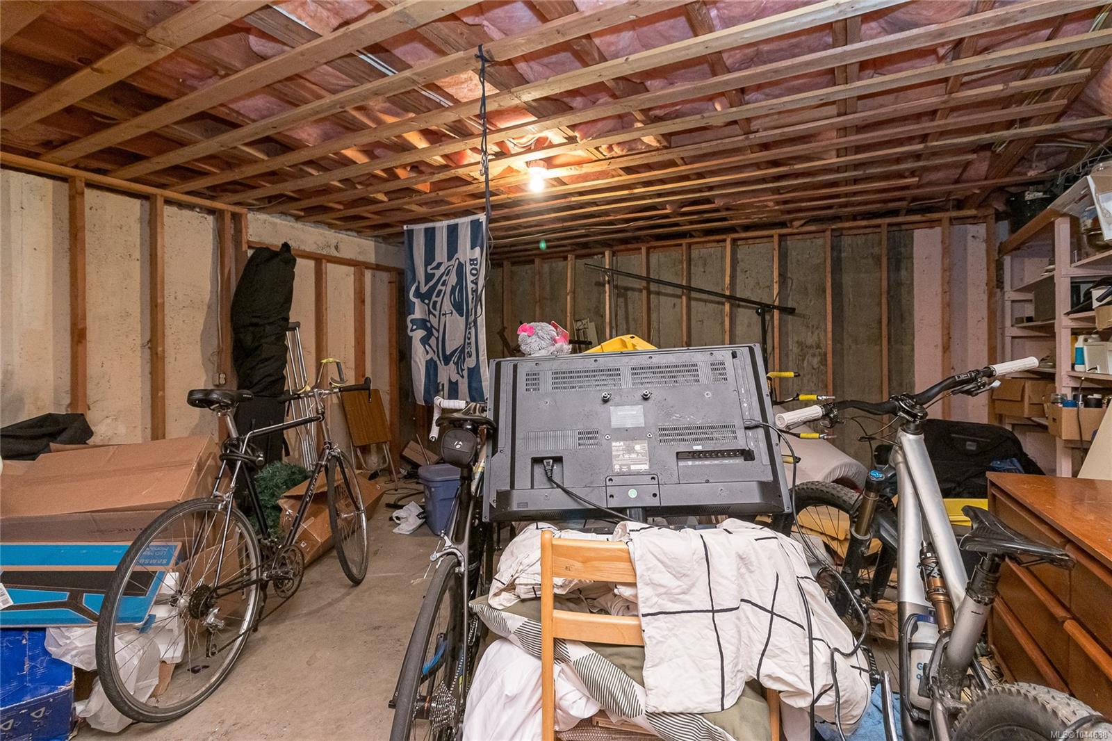 4167 Thornhill Cres
