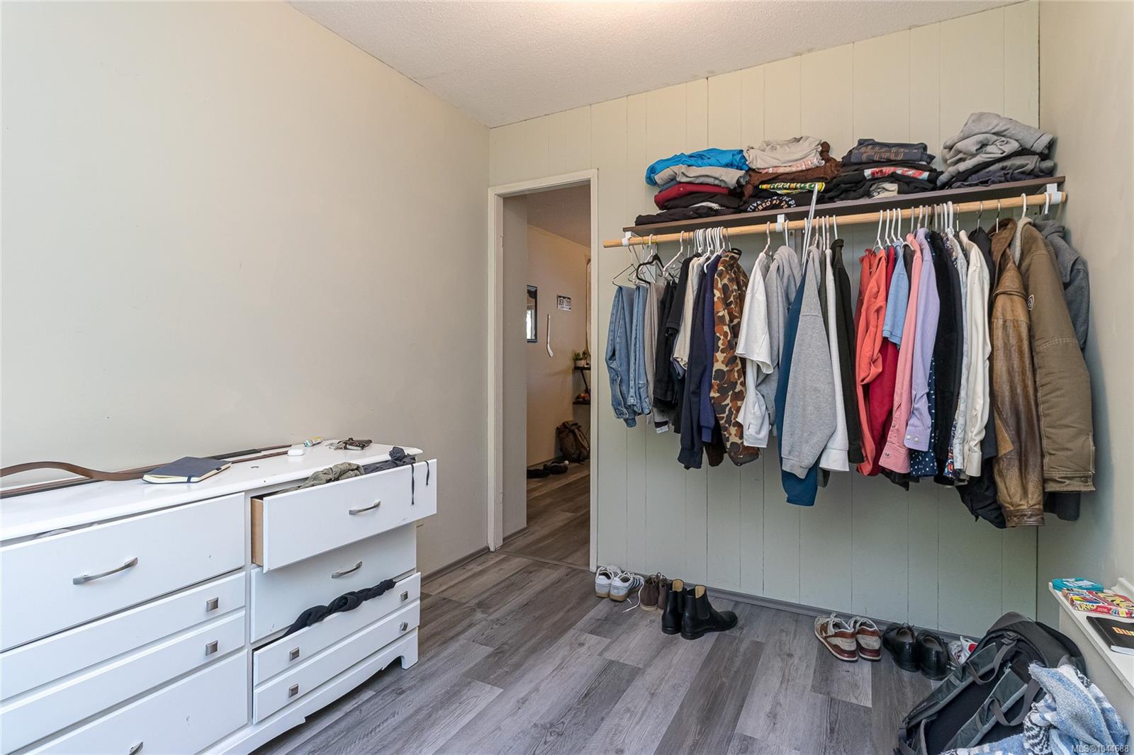 4167 Thornhill Cres