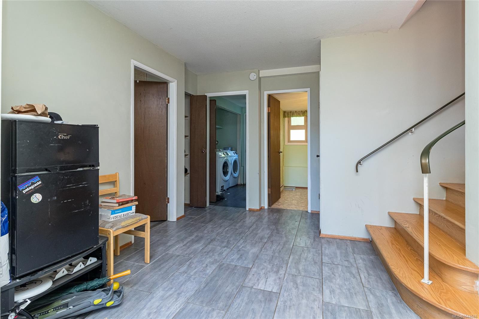 4167 Thornhill Cres