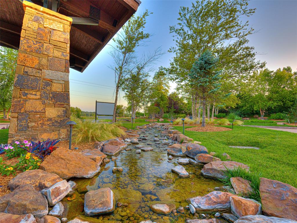 7032 Split Fence Lane