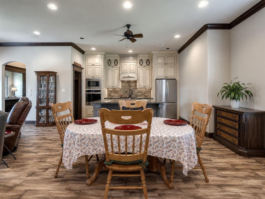 534 W Chickasaw Court Way
