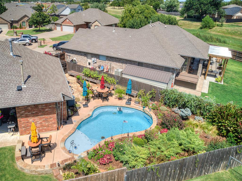 534 W Chickasaw Court Way