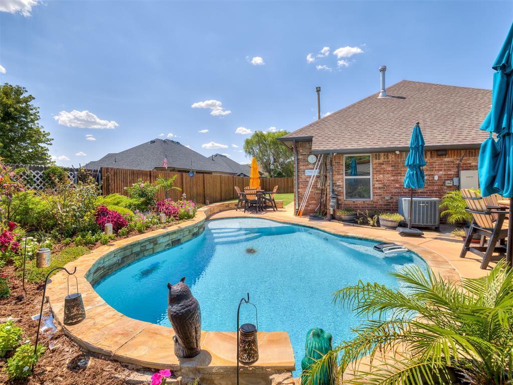 534 W Chickasaw Court Way