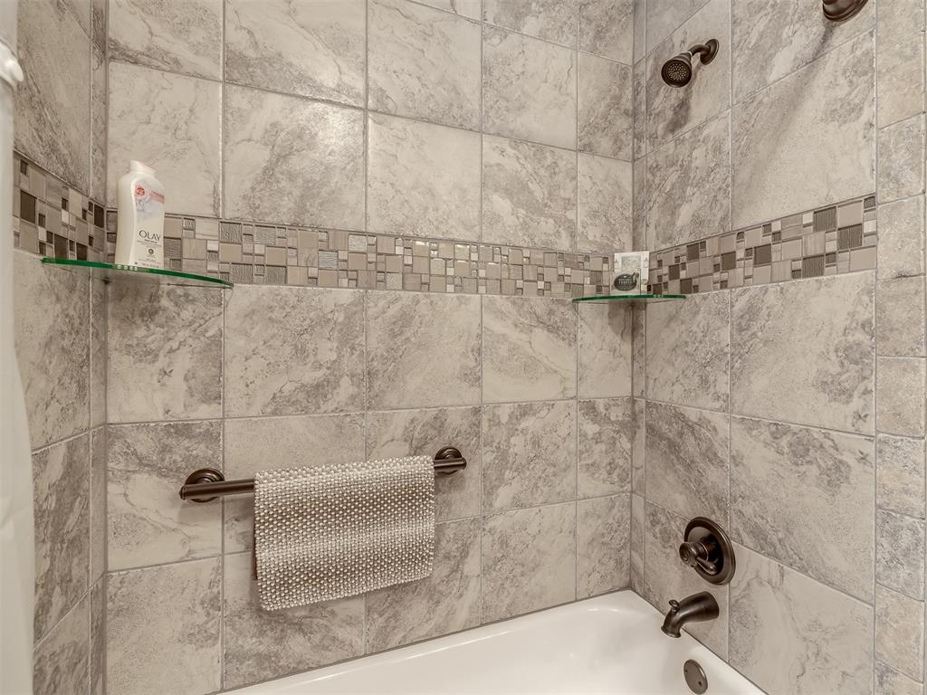 534 W Chickasaw Court Way