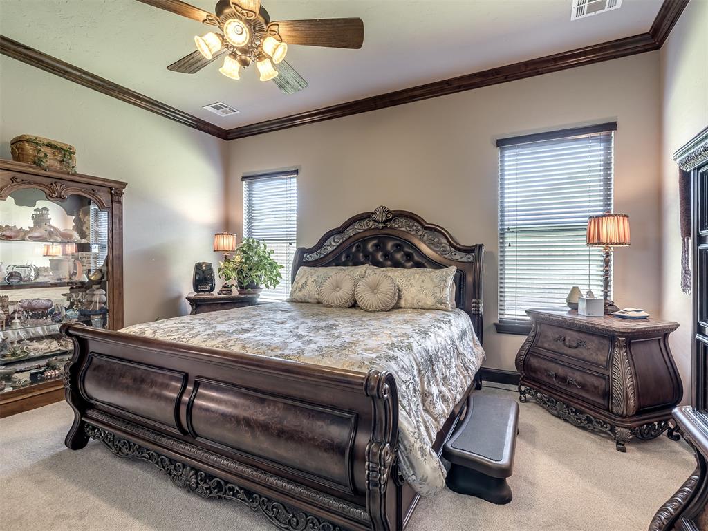 534 W Chickasaw Court Way