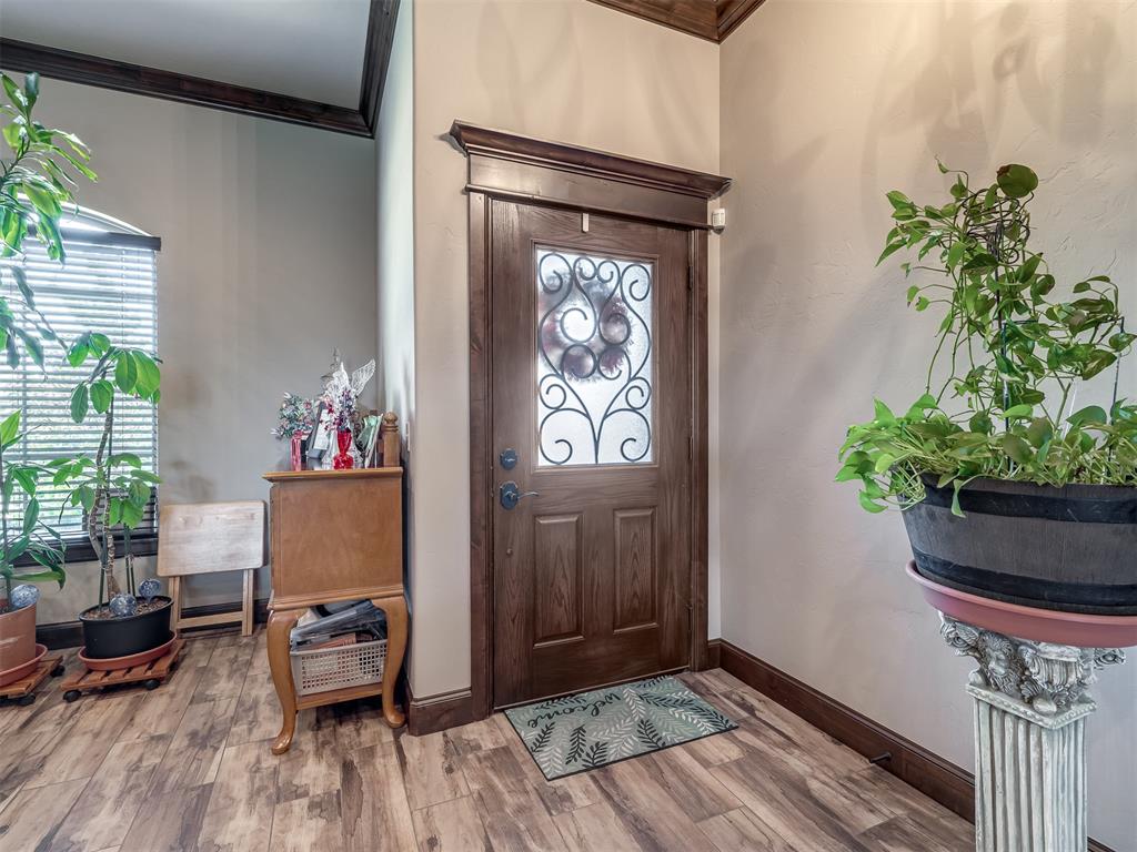 534 W Chickasaw Court Way