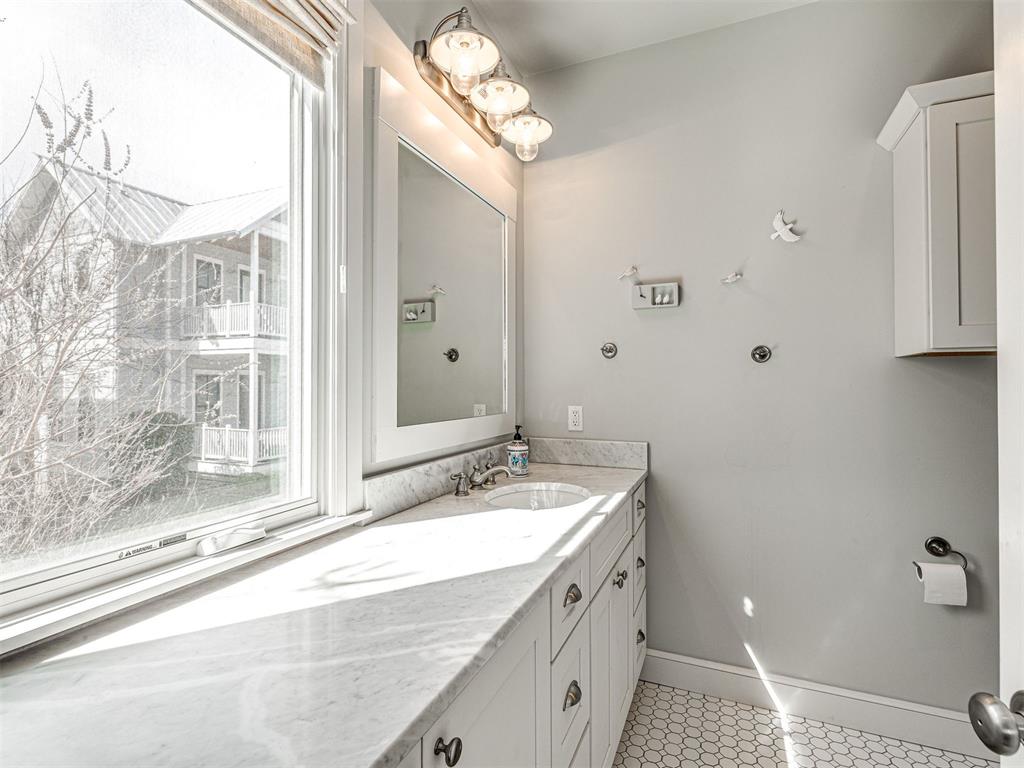 29 Boardwalk Unit: F