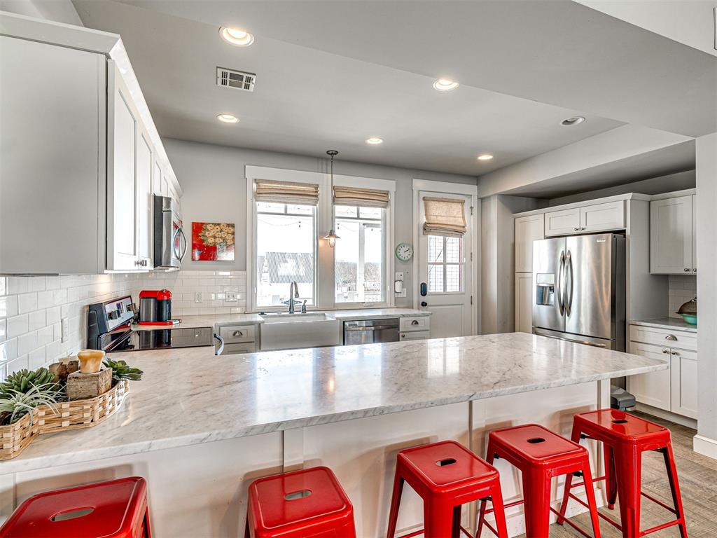 29 Boardwalk Unit: F