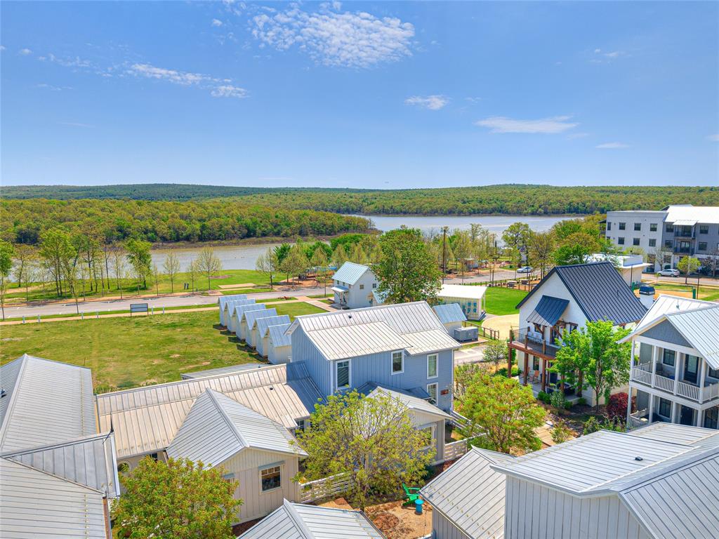 29 Boardwalk Unit: F