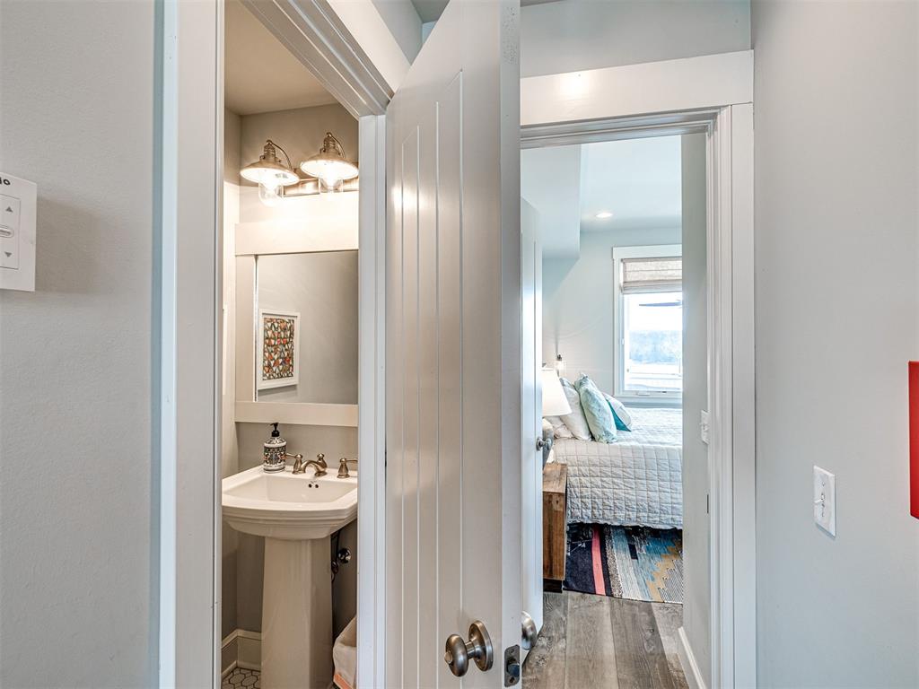 29 Boardwalk Unit: F