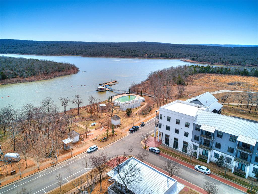 29 Boardwalk Unit: F