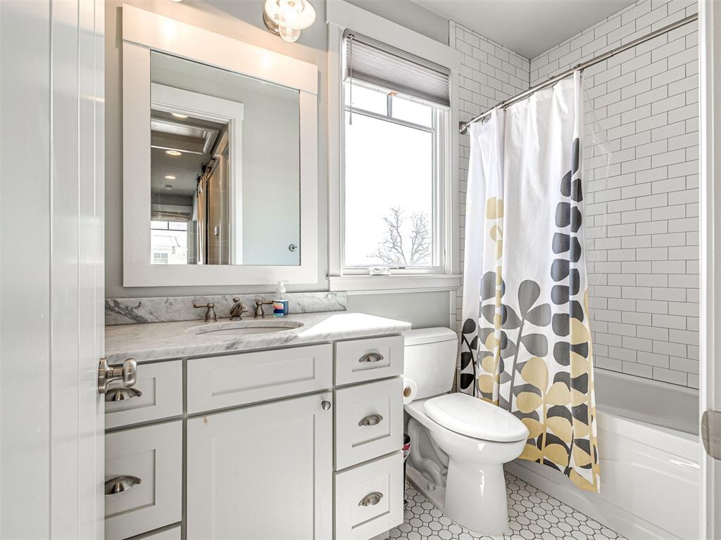 29 Boardwalk Unit: F