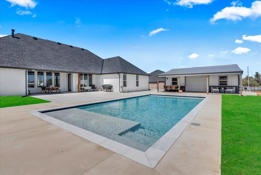 1003 Heritage Hills Drive