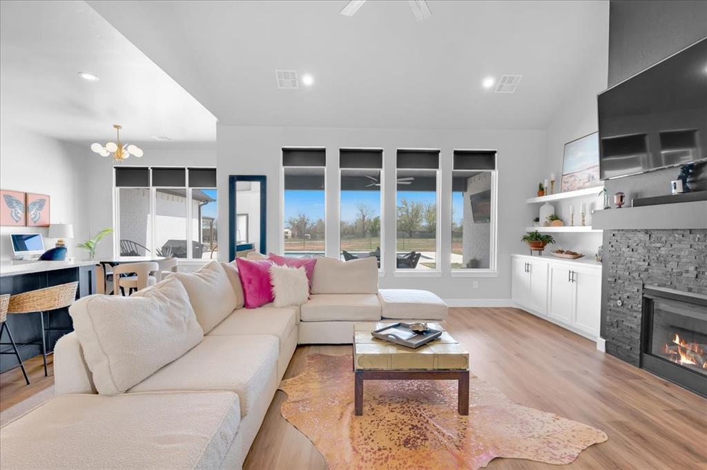 1003 Heritage Hills Drive