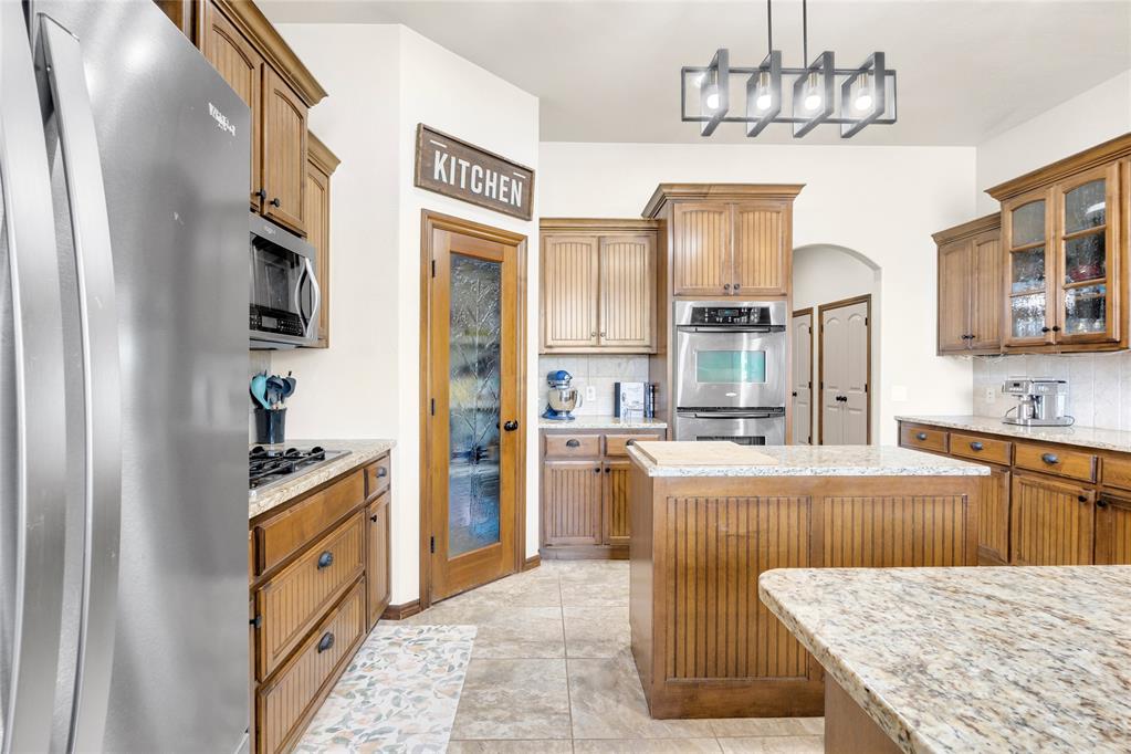 4679 Hillcrest Lane