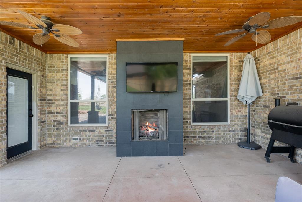 4679 Hillcrest Lane