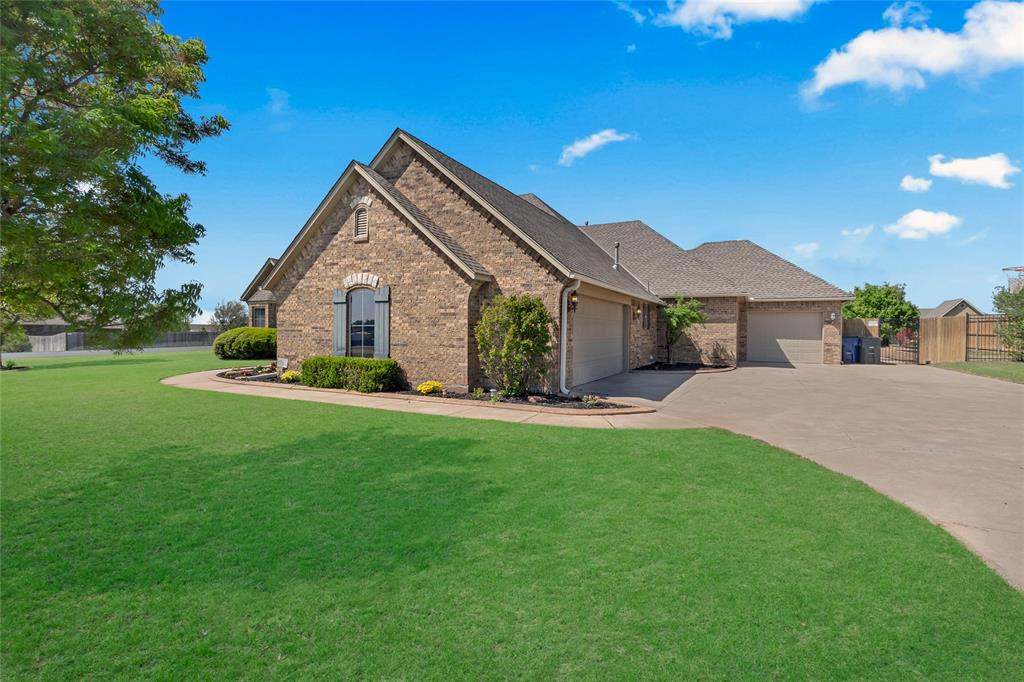 4679 Hillcrest Lane