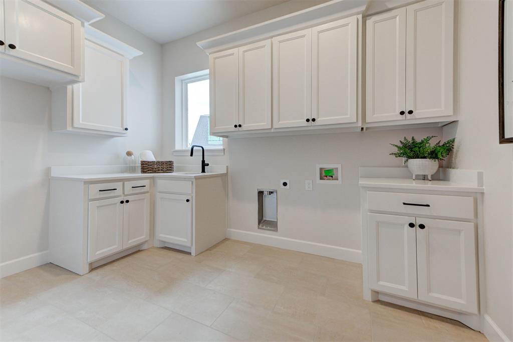 4417 Maple Ridge Drive