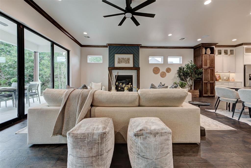 4417 Maple Ridge Drive