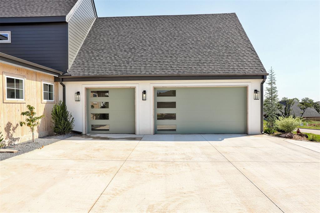 4541 Maple Ridge Drive