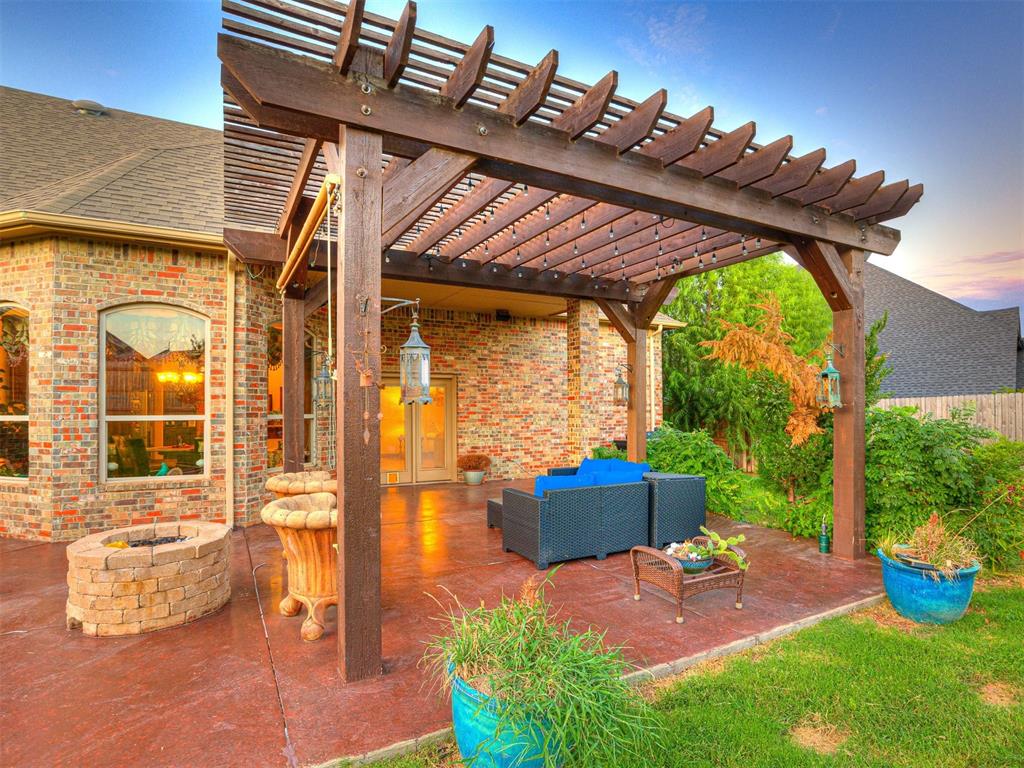 1808 NW 195th Circle