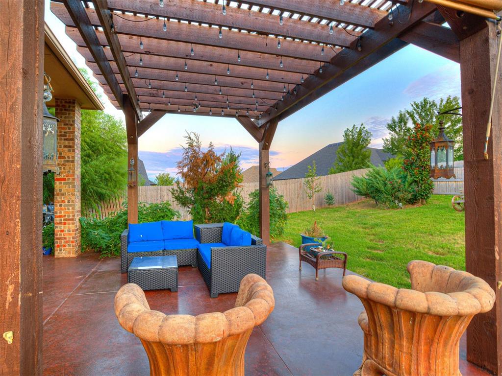 1808 NW 195th Circle