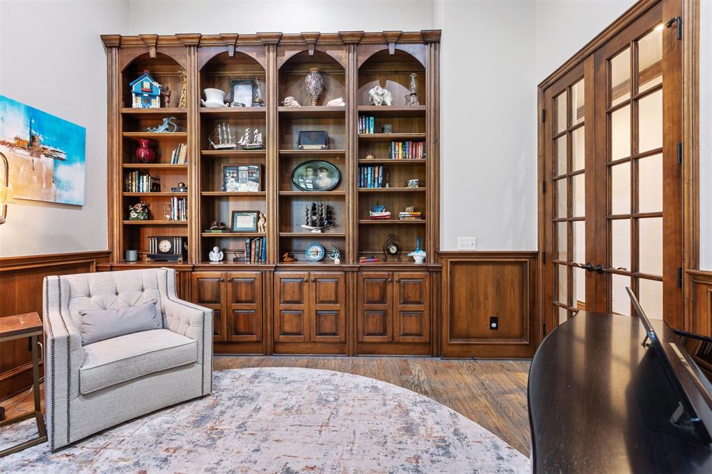 1605 Hidden Lake Drive