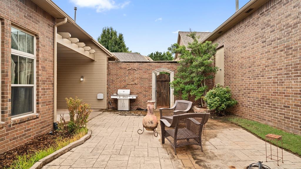 704 Capri Place