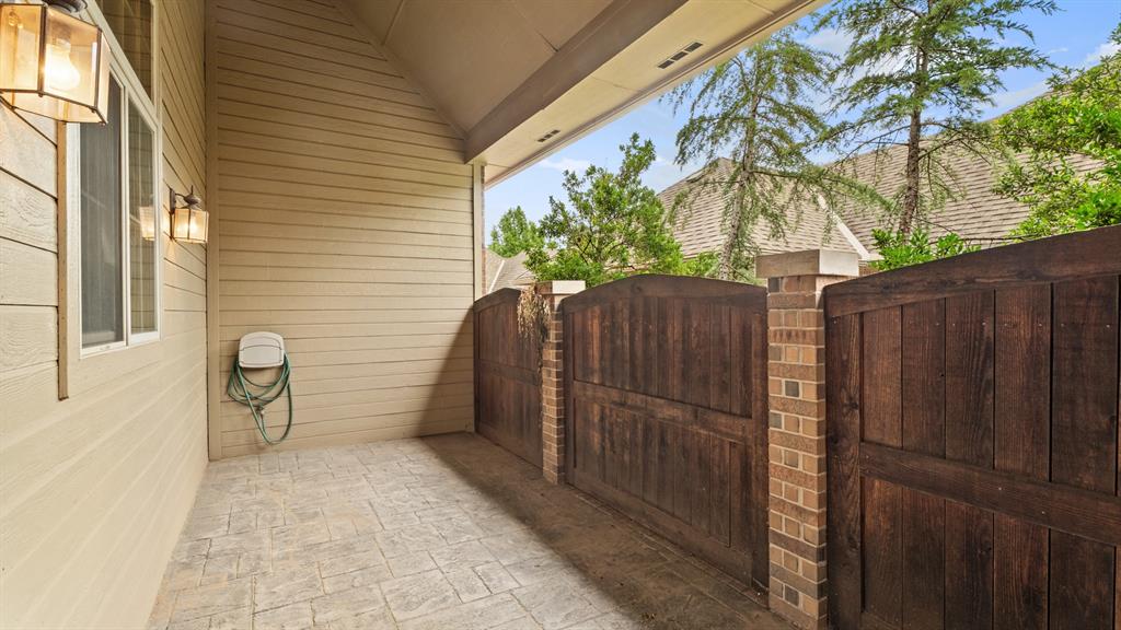 704 Capri Place