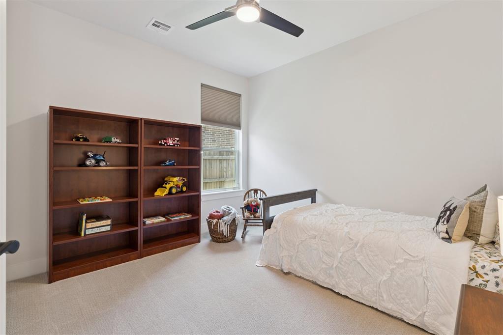 200 Pont Neuf Court