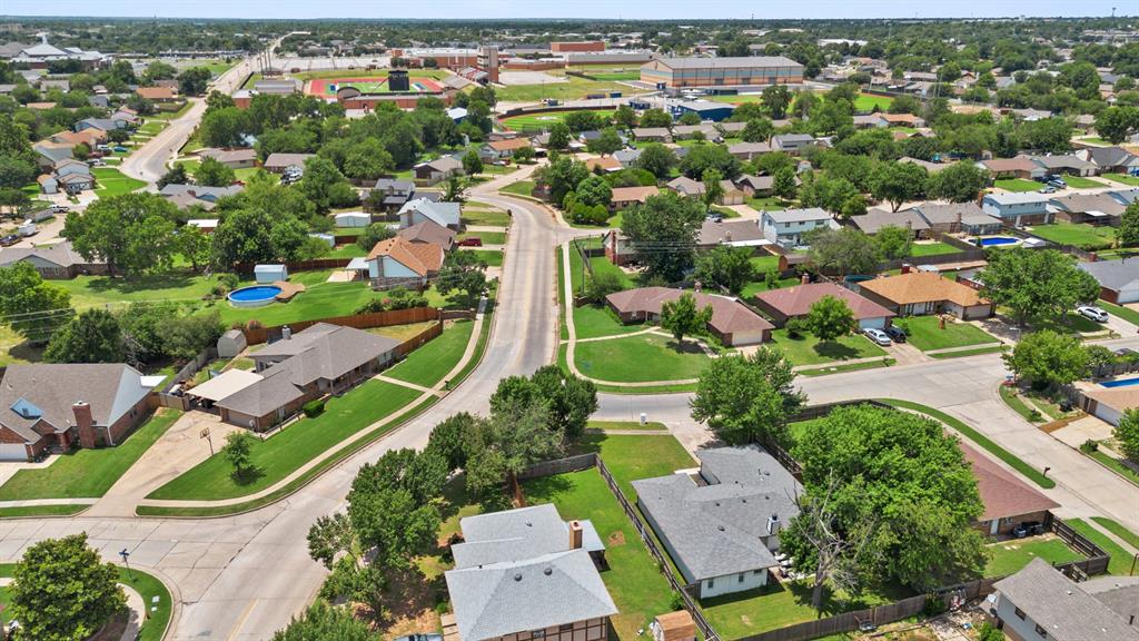 104 N Ramblin Oaks Drive
