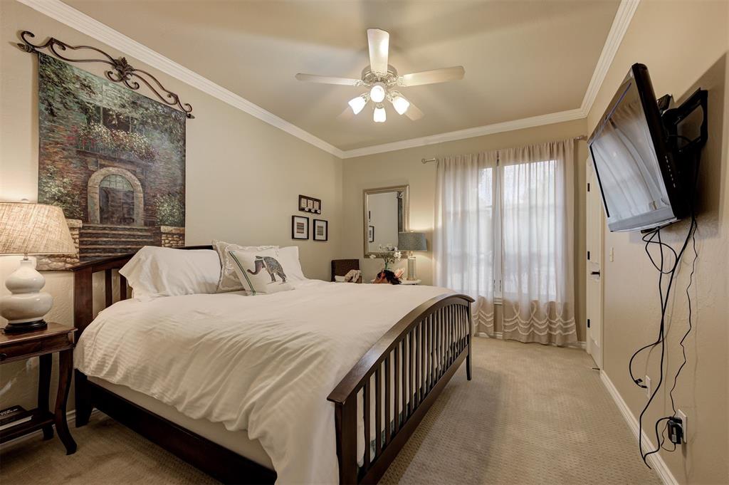 6525 Oak Heritage