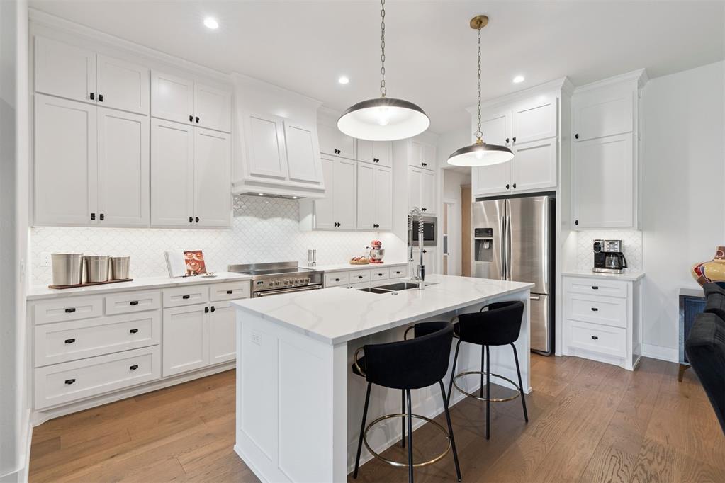 209 Pont Neuf Court