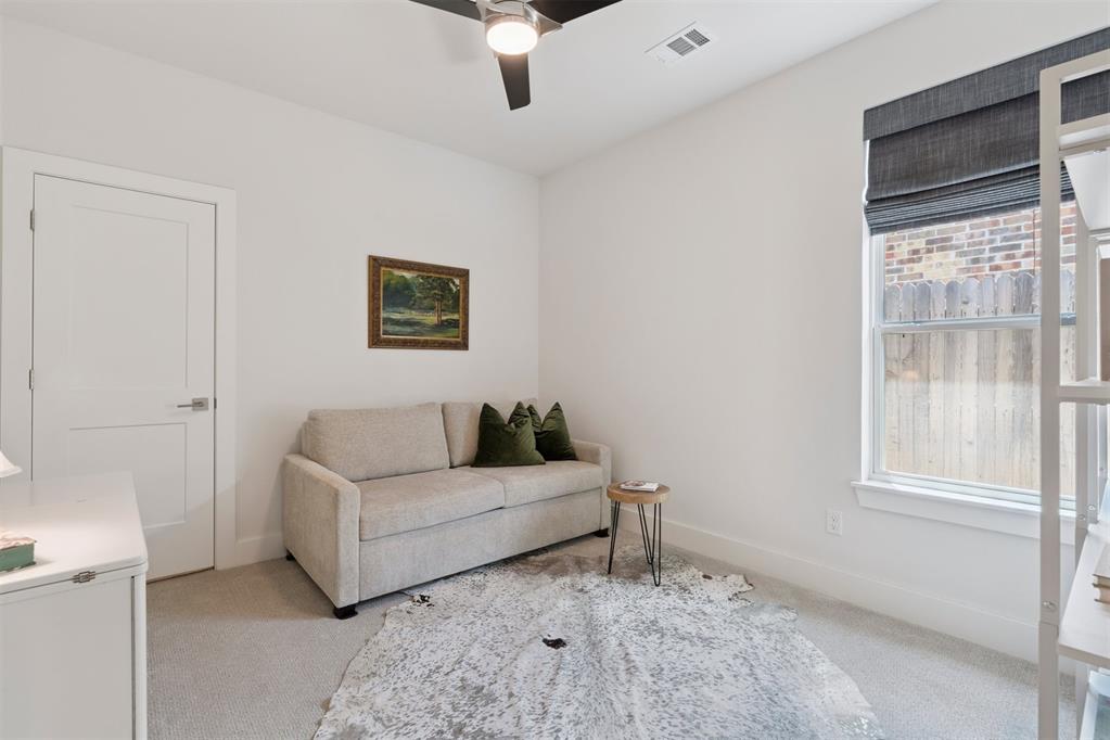 209 Pont Neuf Court