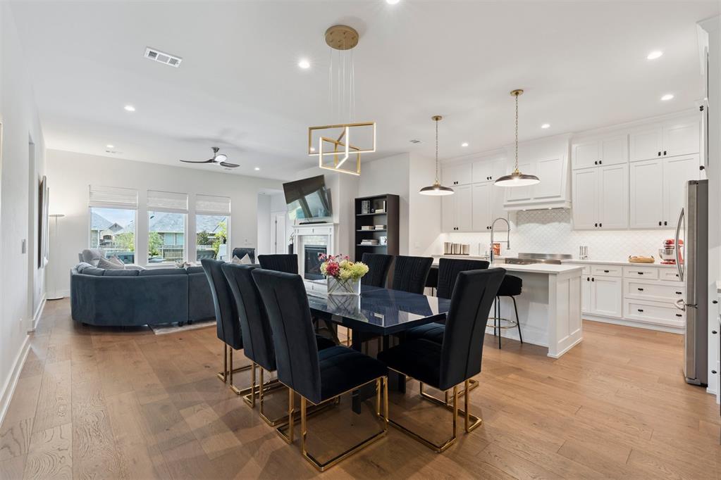 209 Pont Neuf Court