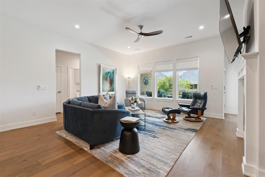 209 Pont Neuf Court