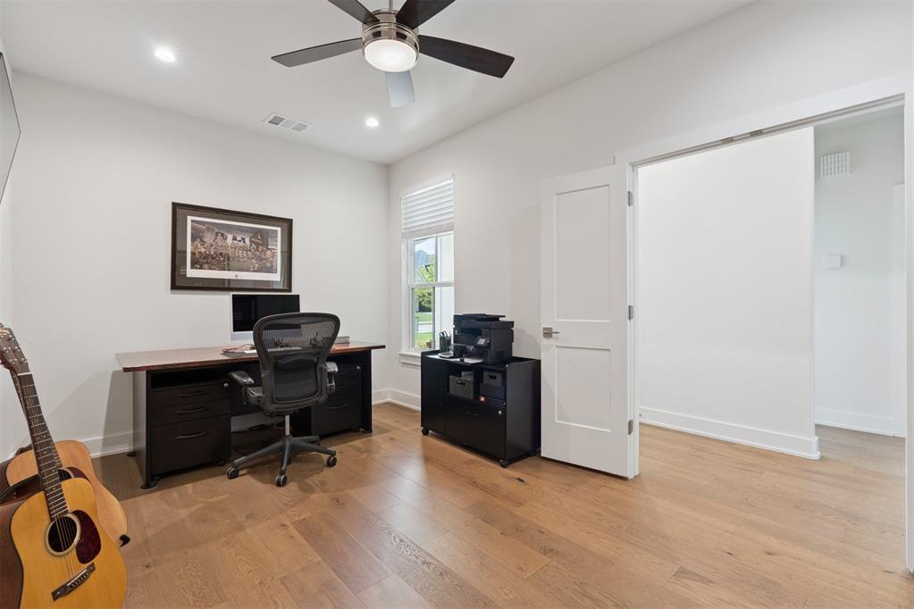 209 Pont Neuf Court