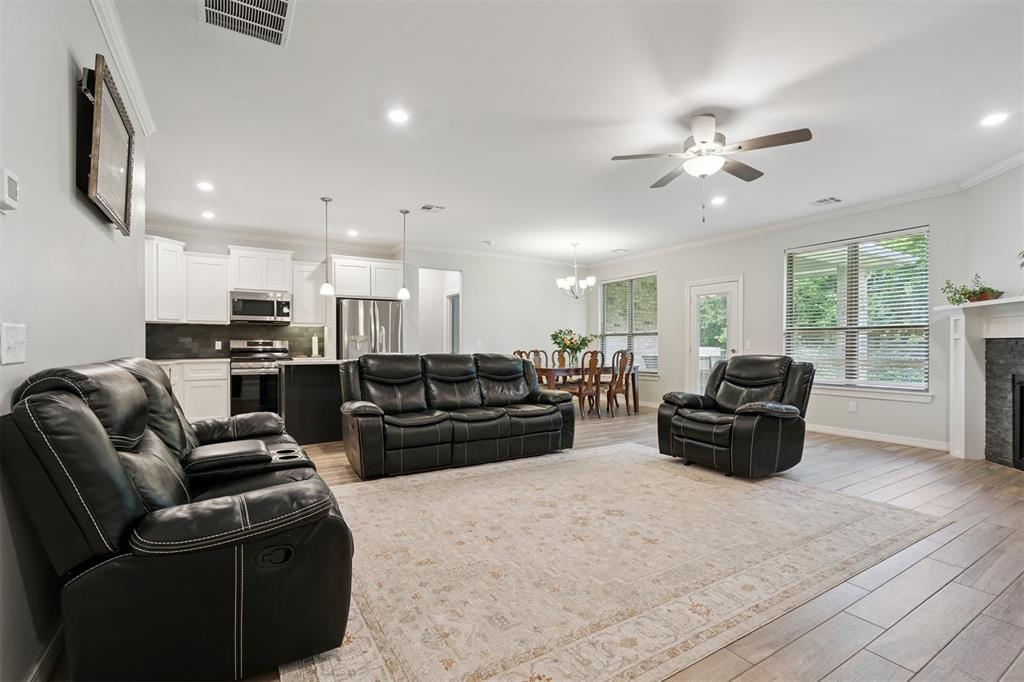 1512 N Kamryn Way